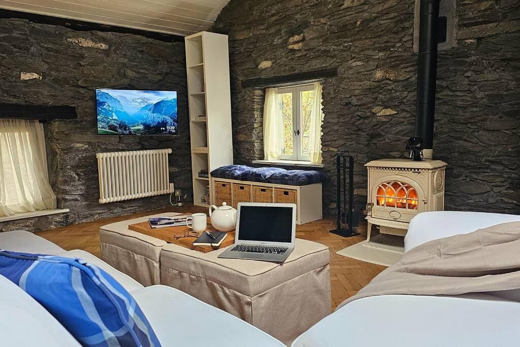 Exceptional Stone Mountain House Chalet Saint-Michel-de-Maurienne